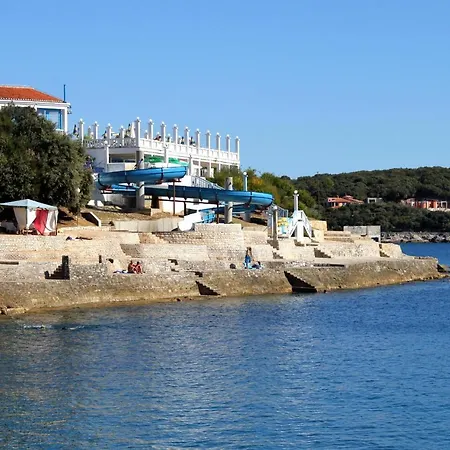 With Wifi - 13049 Lägenhet