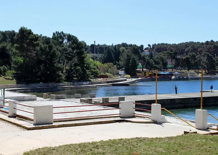 Apartman With Wifi - 13049 Póla